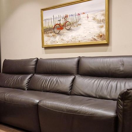 Central Deluxe Apartment 地拉那 外观 照片