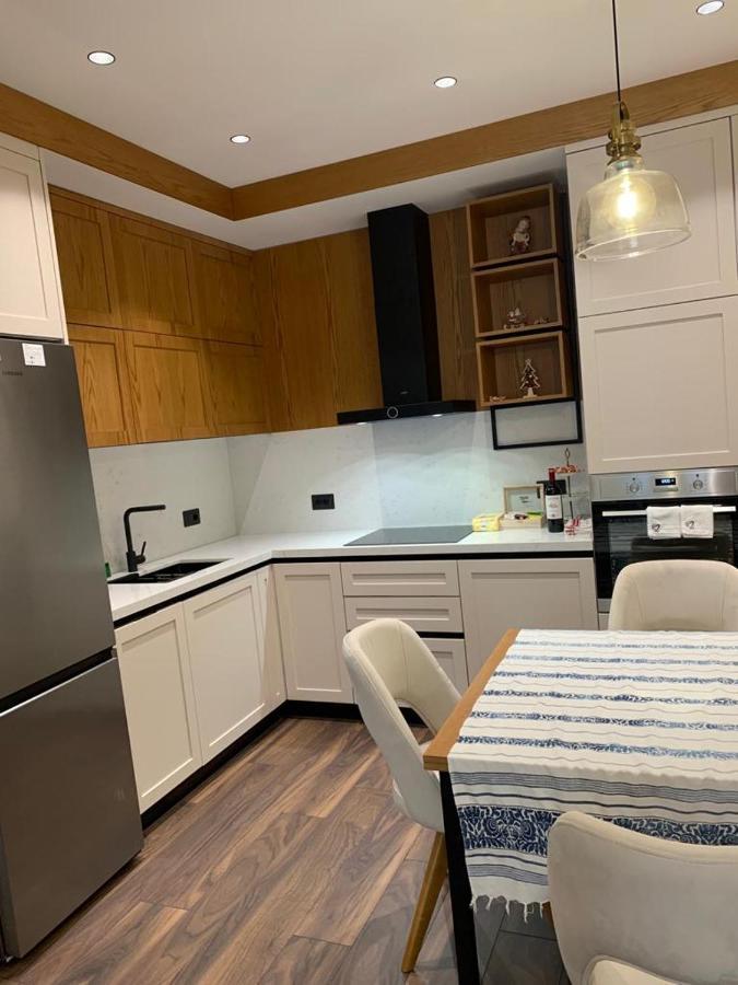 Central Deluxe Apartment 地拉那 外观 照片