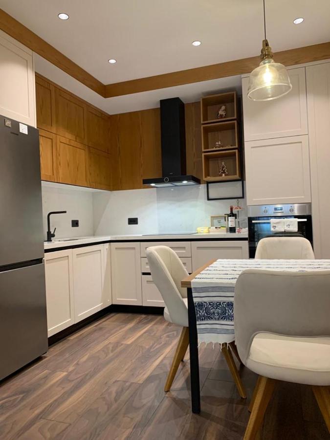 Central Deluxe Apartment 地拉那 外观 照片