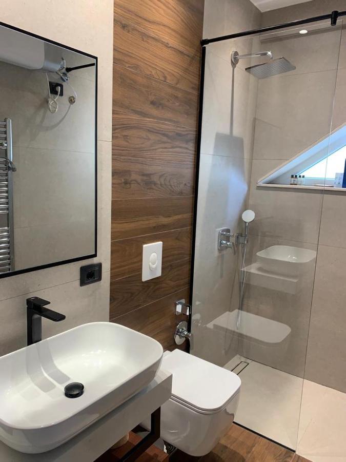 Central Deluxe Apartment 地拉那 外观 照片